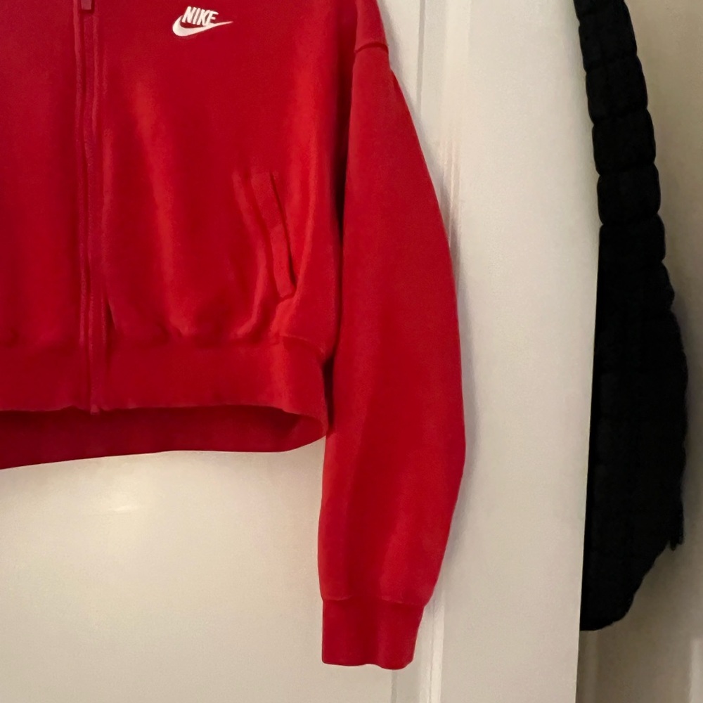 Nike Red Women's Sweatshirt - Picture 6 of 15
